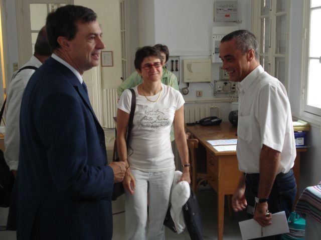 A J-7 de la rentrée des classes, le maire du 6e veille…