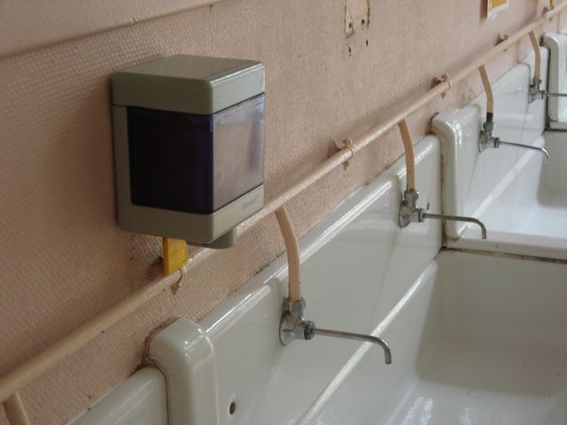 A J-7 de la rentrée des classes, le maire du 6e veille…