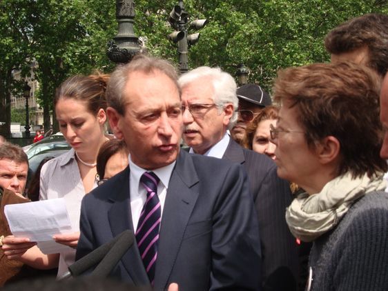 Aung San Suu Kyi : Bertrand Delanoë, le rassembleur