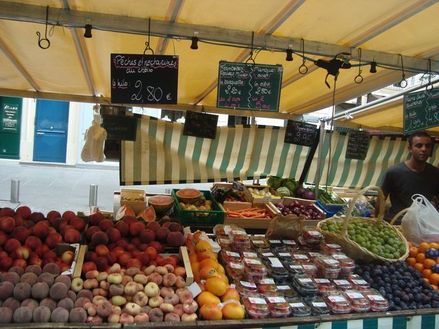 Les marchés du 1er, une histoire issue de la concurrence