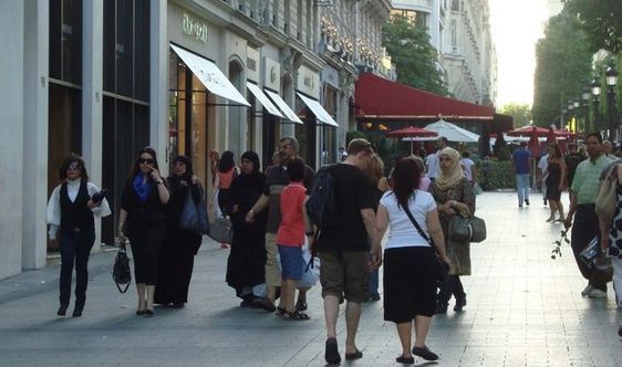 Les pays du Golfe s'invitent sur les Champs