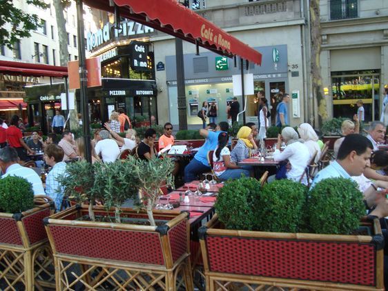 Les pays du Golfe s'invitent sur les Champs