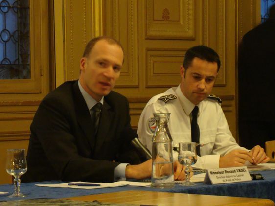 Renaud Vedel, Directeur-adjoint au cabinet du Préfet de Police, et Antoine Salmon, Commissaire de police du 6ème