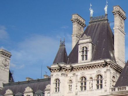 Les délibérations du Conseil de Paris concernant le 1er