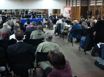 180 personnes environ ont assisté à la réunion