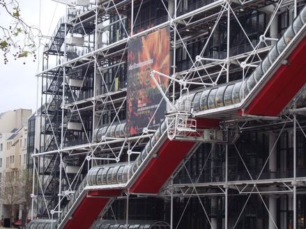 Centre Beaubourg : L'escalade de la grève