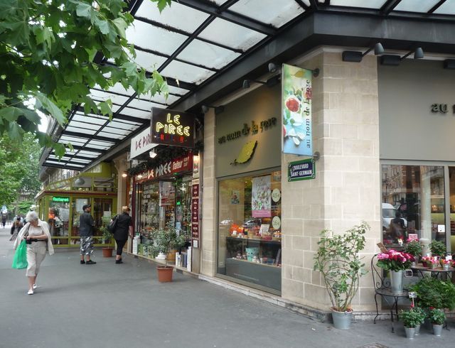 Les commerçants de Maubert-Mutualité face à la loi Mallié