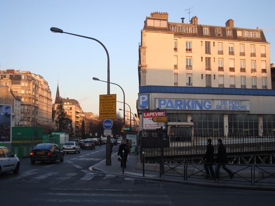 800 places de parking en moins à Batignolles