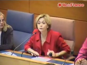 Valérie Pécresse, présidente du groupe UMP au Conseil régional, entend jouer pleinement son rôle d'opposante