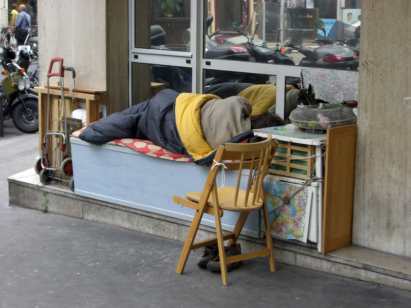 SDF à Paris pendant les "beaux jours" © DR