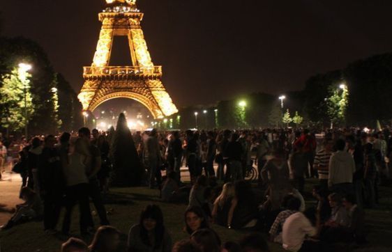 Les apéros annoncés en 2010 inquiètent les élus