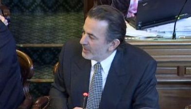 Jean-François Legaret interpellé par Colombe Brossel