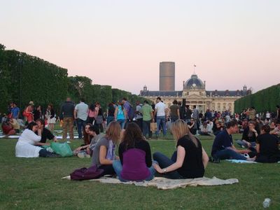 L'apéro géant lancé sur Facebook a déçu le participants qui ne l'ont pas trouvé festif