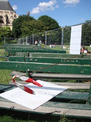 Le 1er permis de démolir, suspendu le 12 mai suite au référé d'Accomplir, est toujours visible