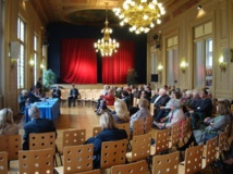 Jean-Pierre Lecoq s'occupe des réunions publiques