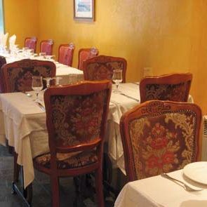 Vols à main armée dans des restaurants