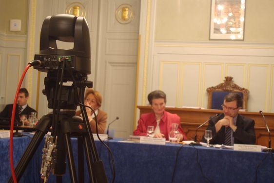 Jean-Pierre Lecoq, maire du 6e arrondissement de Paris, accepterait que le commissariat puisse quitter les locaux de la mairie du 6e place Saint Sulpice.