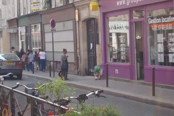 Rue de la Folie Méricourt au croisement du passage Beslay. Photo : Louise Wessier.