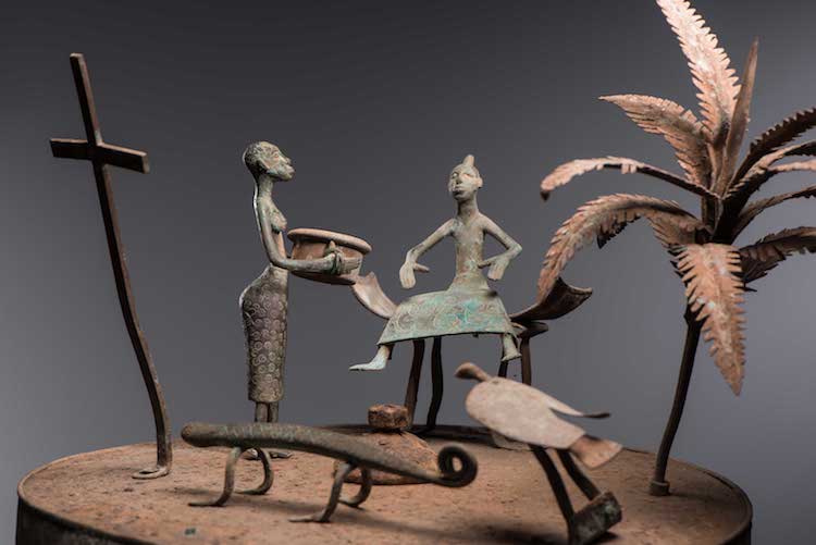 Détail d'un asen des forgerons royaux Hountondji - Musée Barbier-Mueller © Luis Lourenço