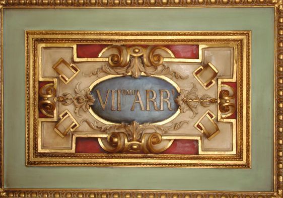 Détail du plafond de la salle des mariages de la mairie du 7e arrondissement - Photo : VD.