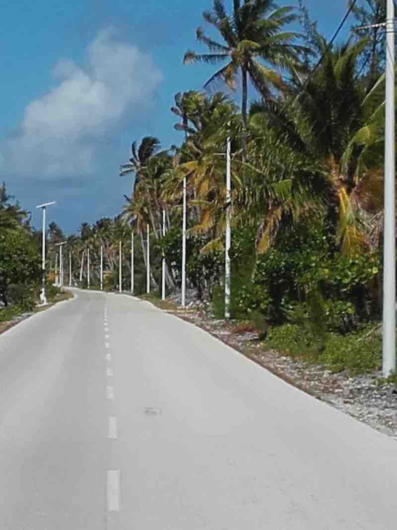 Des poteaux sans électricité © DR