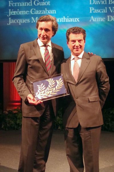 Patrick de Carolis, Laurier d'Or de la télévision et Patrick Bézier, Président du Club Audiovisuel de Paris - Photo : Vaea Devatine.