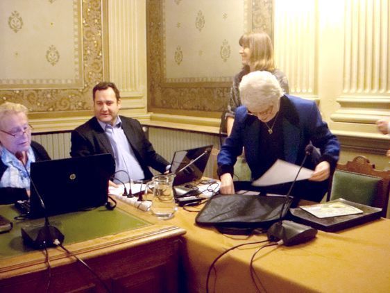 Les élus s'installent avant le conseil d'arrondissement - Photo : VD.