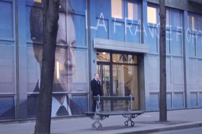 QG du candidat Sarkozy à quelques centaines de mètres du siège de l'UMP dans le 15e arrondissement - Photo : Archives Paris Tribune Fév. 2012.