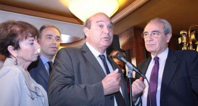 Rencontre des militants dans le 17e arrondissements de Paris le 25 mai 2012 avec Yves Pozzo di Borgo - Photo Crédits réservés.