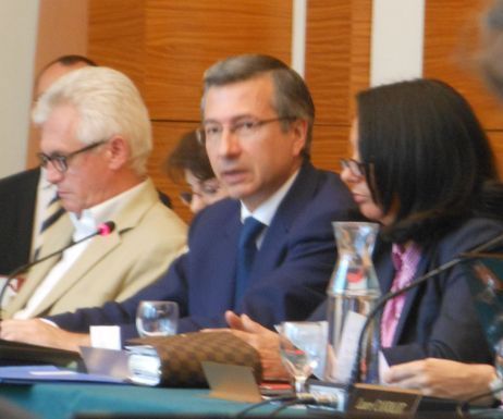 Jérôme Dubus, conseiller de Paris (Nouveau Centre), lors du conseil du 17e arrondissement le 2 juillet 2012.