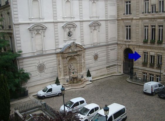 La salle du conseil de la mairie du 8e arrondissement.