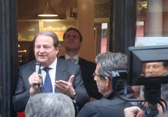 Pierre Charon à l'inauguration de la permanence de Brigitte Kuster pour les législatives, 3 avril 2012 - Photo : VD.