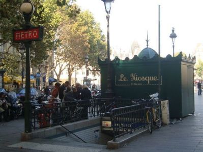 Le Kiosque Saint-Michel côté pile - Photo : VD.