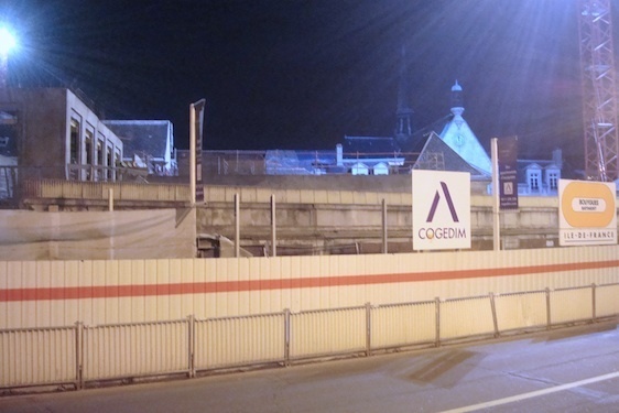 Le chantier Laennec s'est poursuivi jusqu'aux environs de minuit dans la nuit du 11 au 12 décembre 2012 - Photo : VD.