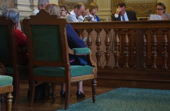 Salle des mariages transformée en salle du conseil d'arrondissement  - Photo : Archives PT.