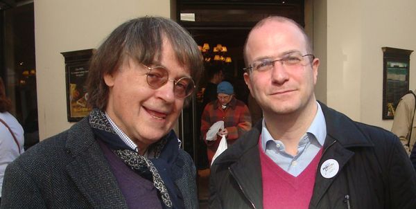 De gauche à droite : le dessinateur Cabu et le candidat socialiste Romain Levy - Photo : VD.