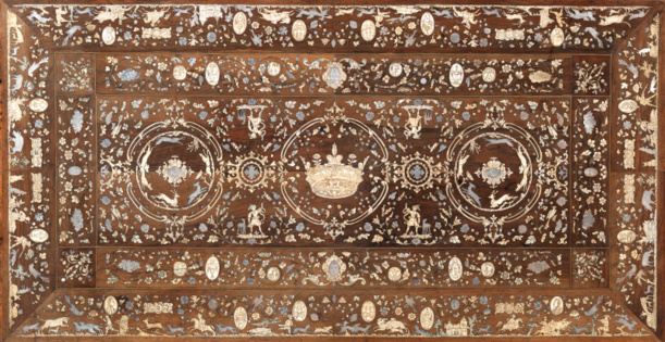 Lot 128 Table à la française inspirée de Jacques Androuet Du Cerceau - Vue du Plateau © Maître Köhn.