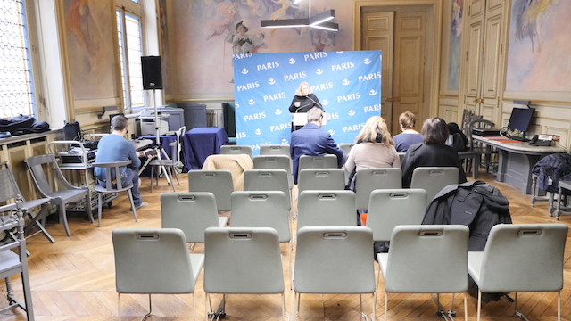 7 décembre 2017 L'appareil est branché et il enregistre les conférences de presse entre les groupes politiques et la presse municipale © VD / PT