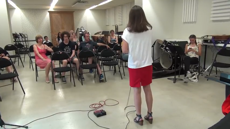 Chant Variété au conservatoire municipal de Suresnes © capture d'écran Les 10 ans du conservatoire de Suresnes au Puits d'Amour.