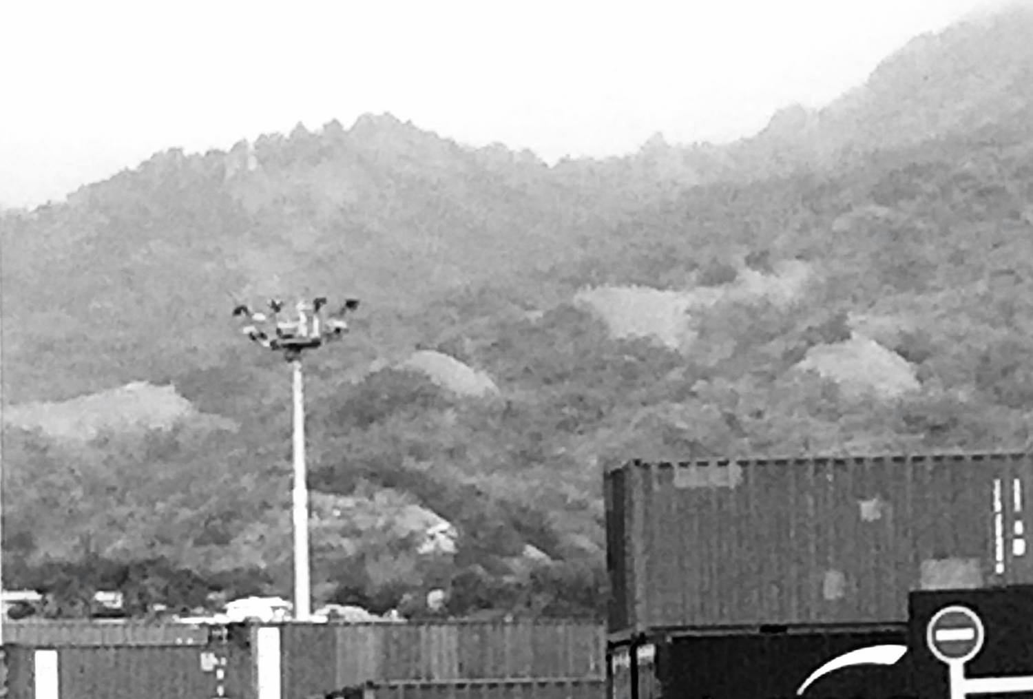 Des containers sous surveillance © VD/MT