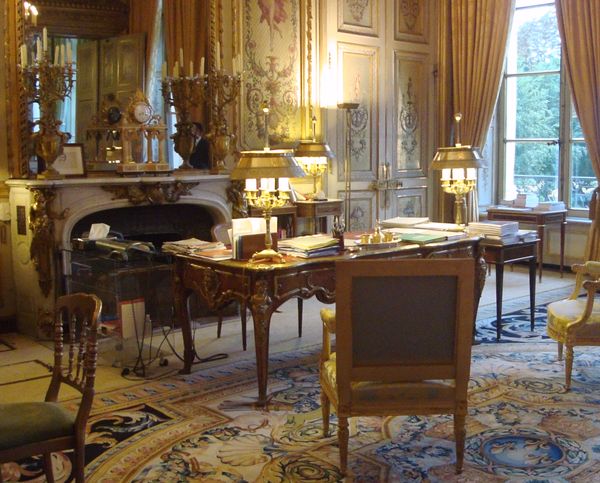 Le bureau du Président de la République où Valérie Trierweiler a fait, peut-être, une entrée fracassante - Photo : VD / PT.
