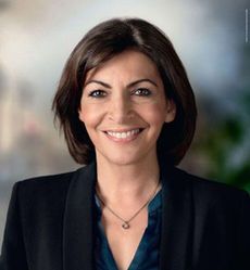 Détail de l'affiche de campagne d'Anne Hidalgo - Crédit photo : le photographe professionnel d'Anne Hidalgo.