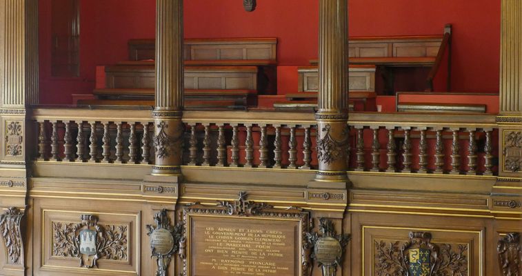 Tribune du public le 29 juin 2015 à 9h © VD.