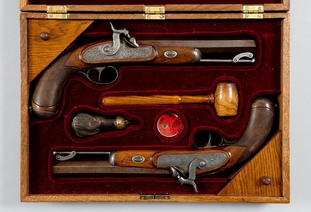 Lot 218 - Paire de Pistolet ayant appartenu au Maréchal Bazaine - vente à Paris © Ader.