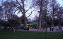 Les enfants du 8e et du 17e bientôt privés de manège ?