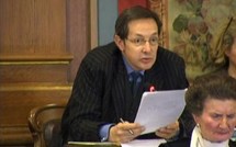 Christian Saint-Etienne demande de surseoir à Autolib