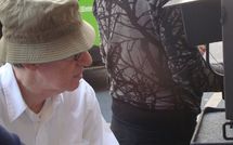 Woody Allen tourne Midnight in Paris rue du Louvre