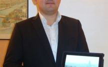 L'image du jour : Jean-François Martens retrouve la soeur de la future Tour Triangle