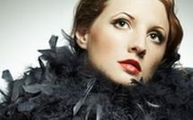 Jacques JP Martin et la statue au visage de Carla Bruni