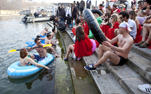 Premier bain dans la Seine